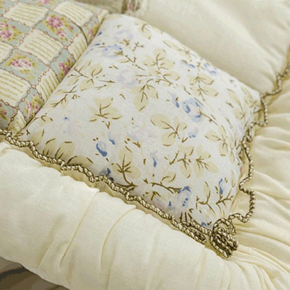 Housse de canapé matelassée fleurie
