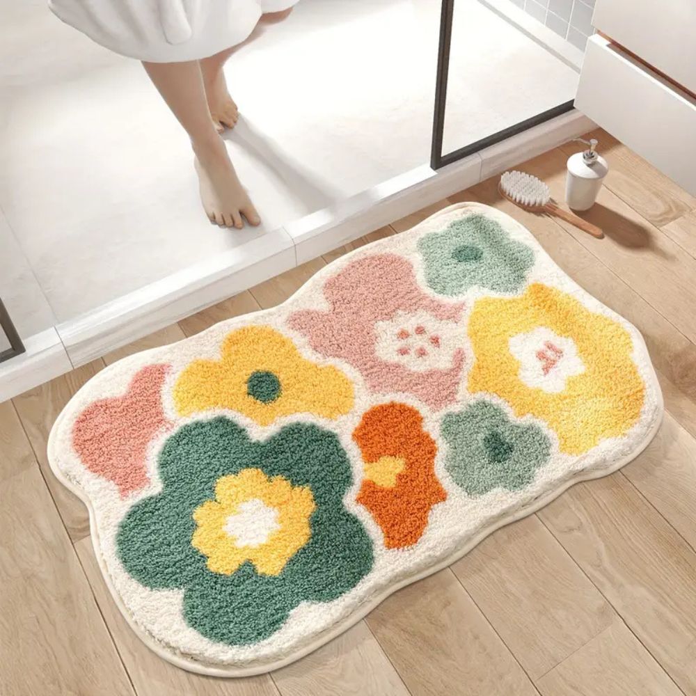 Tapis de bain touffeté absorbant fleuri – Playful Bloom