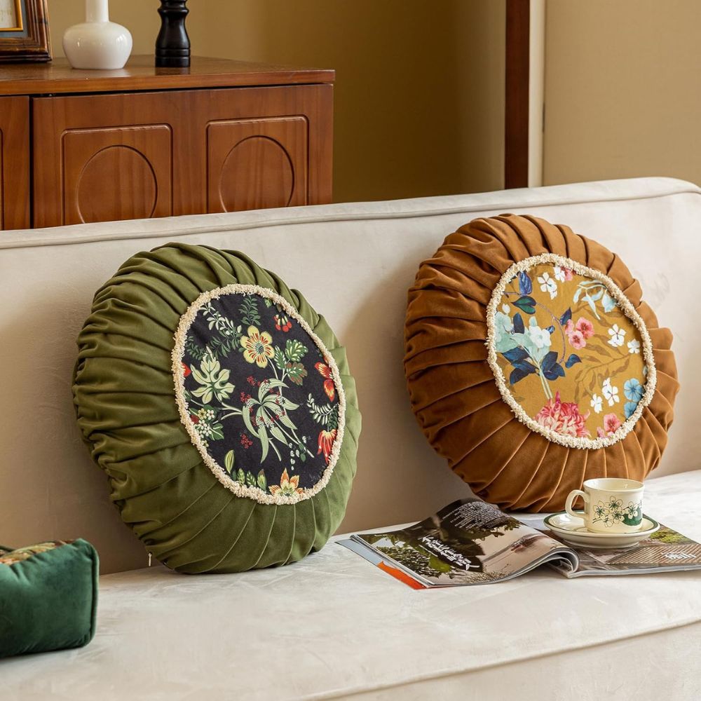 Coussin rond en velours bouquet fleuri
