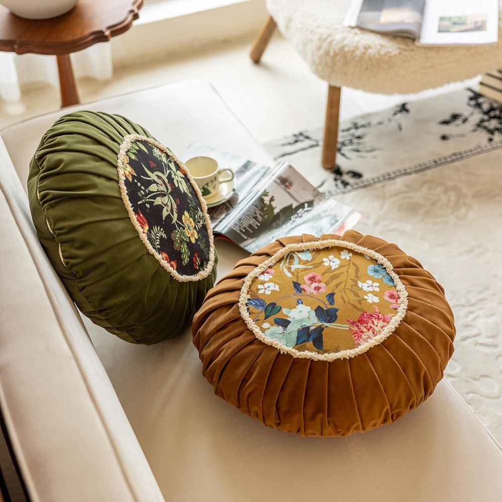 Coussin rond en velours bouquet fleuri