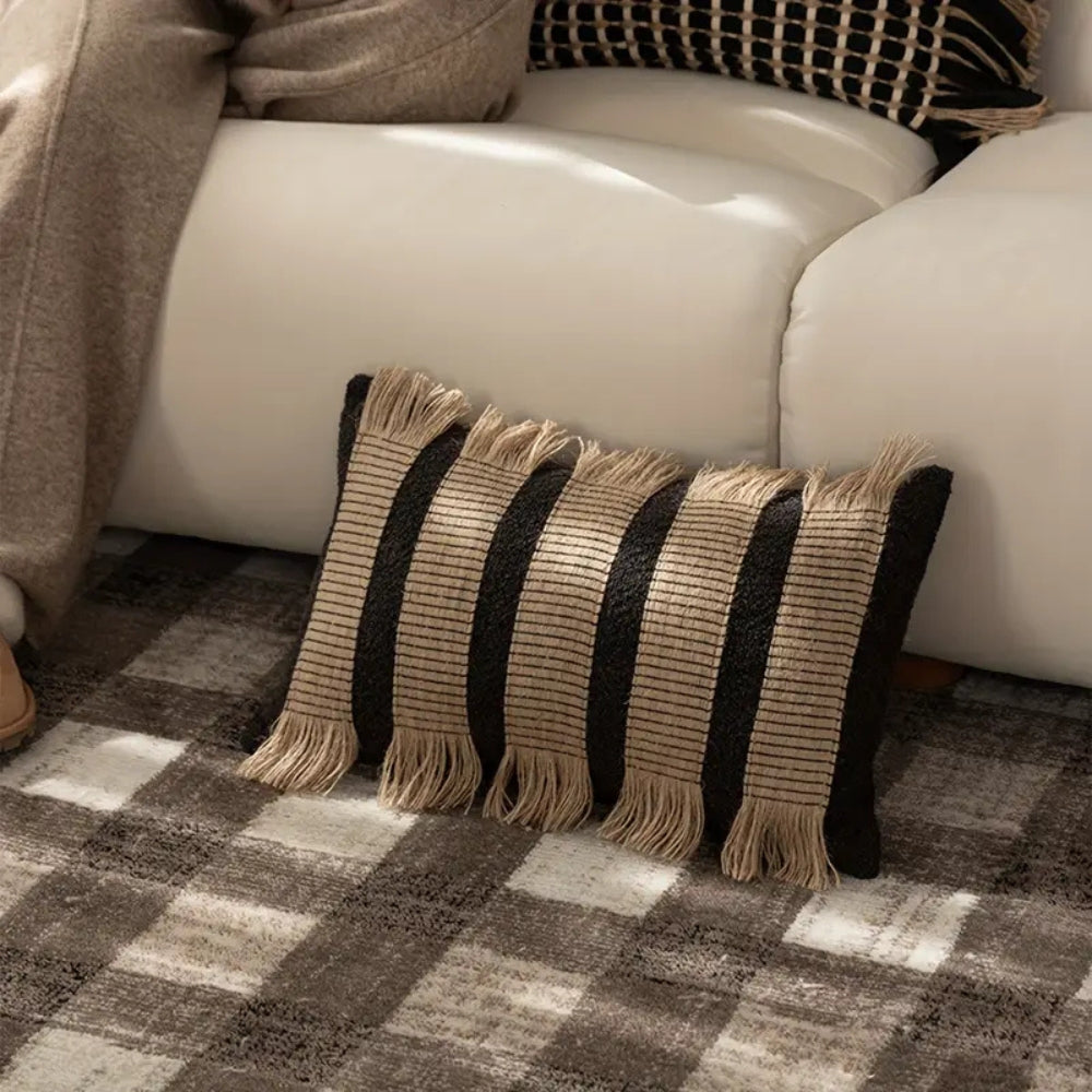 Housse de coussin bohème rayée tissée main – Ebony Harmony