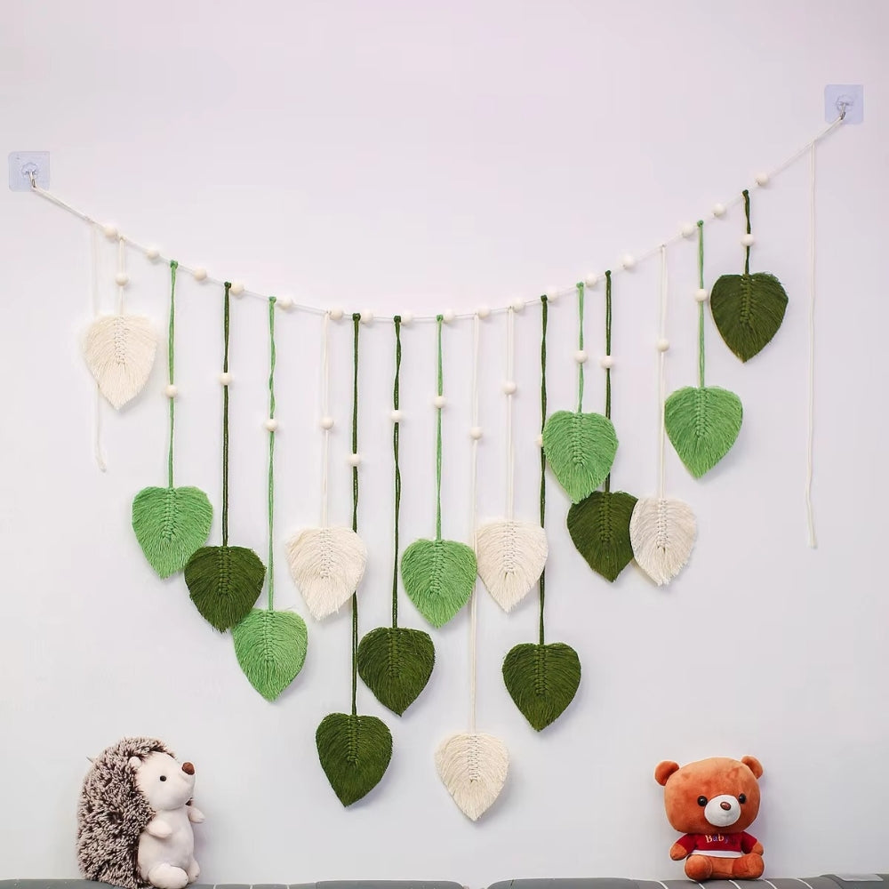 Décoration murale en macramé motif feuilles