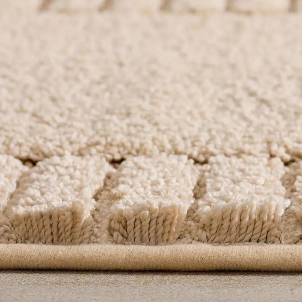 Tapis de bain minimaliste à rayures
