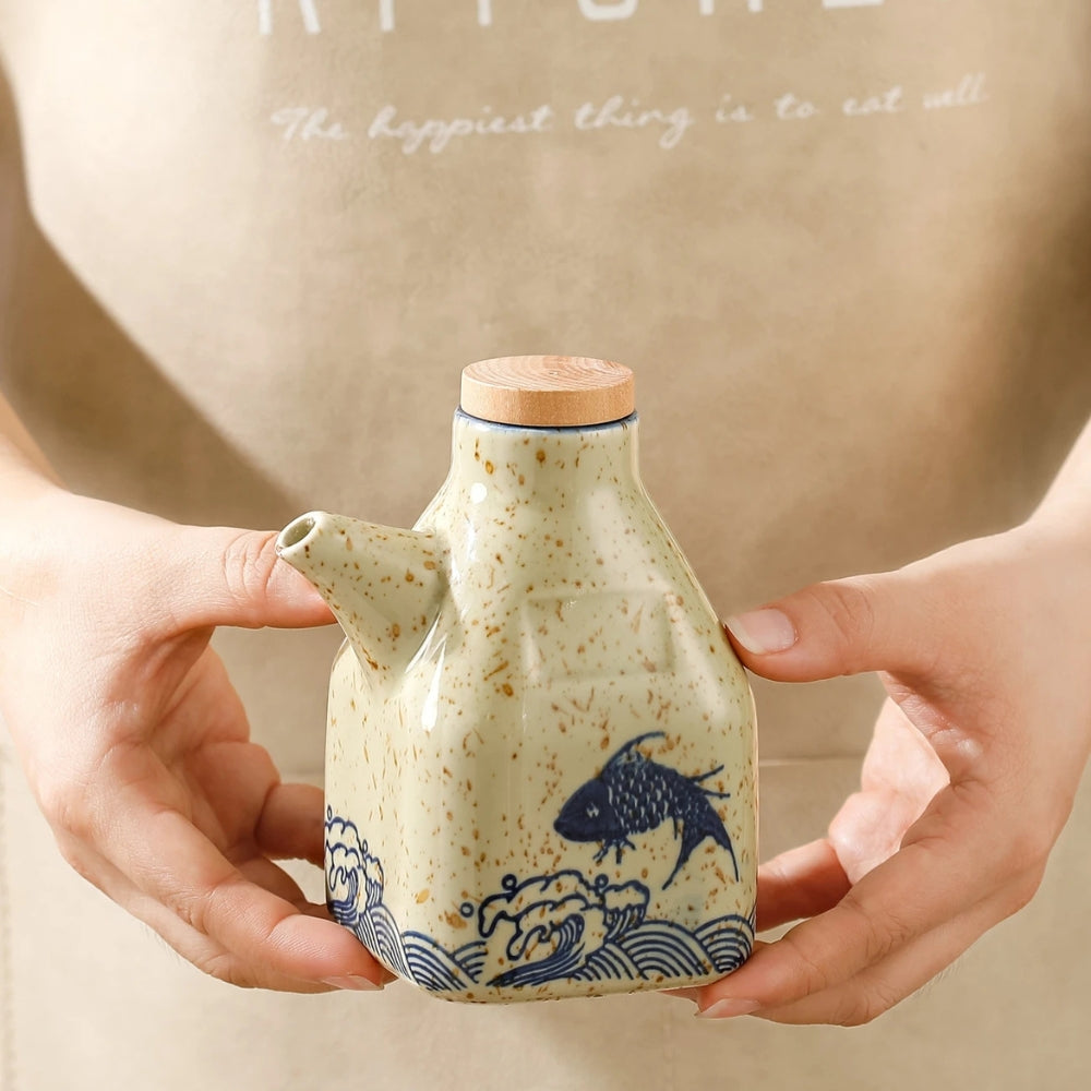 Distributeur d'huile et de sauce en céramique Mizuno – Koi Elegance