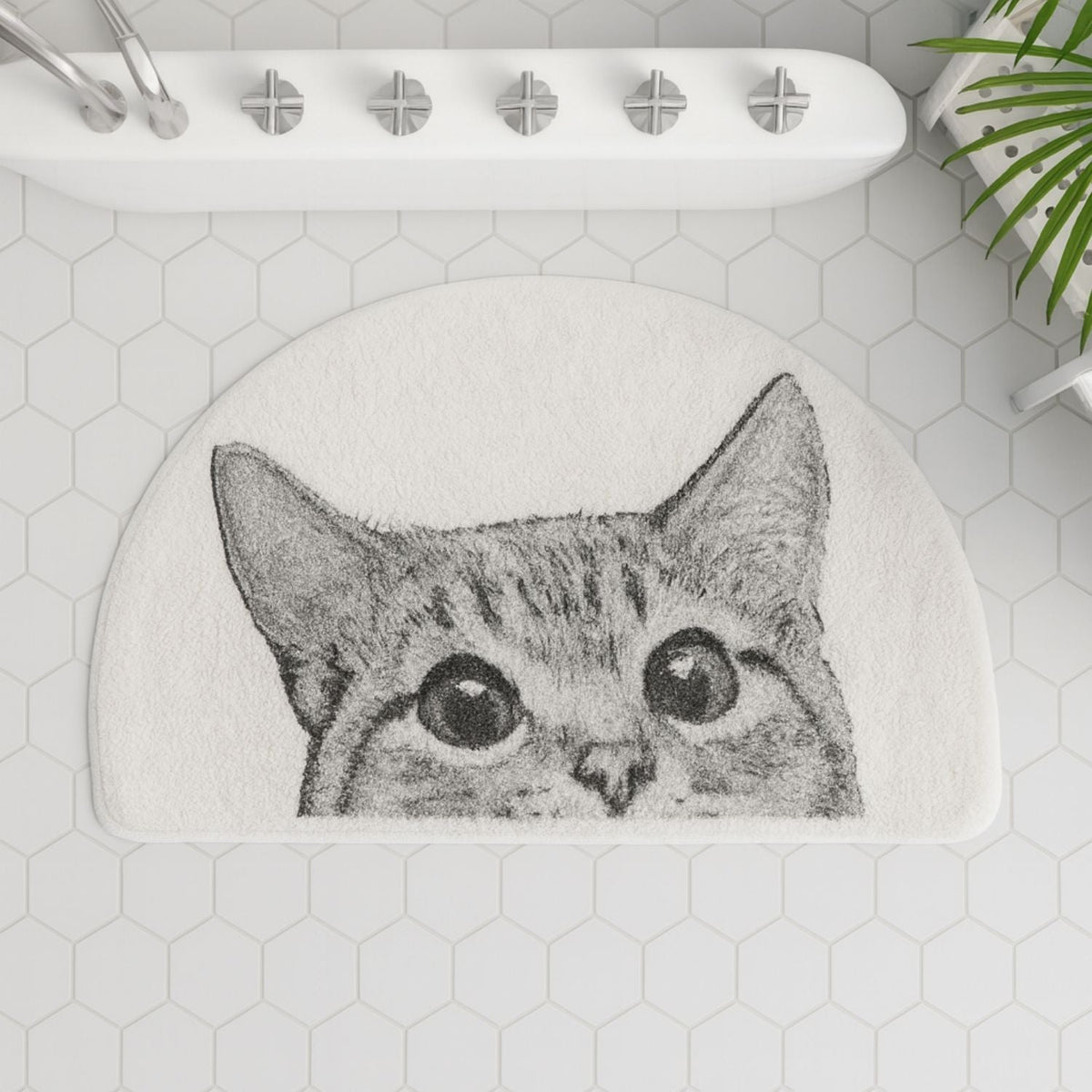 Tapis de bain chat curieux