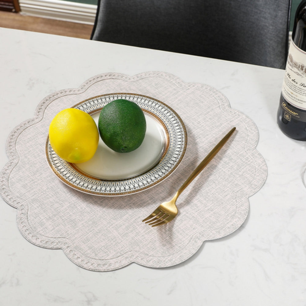 Set de table imperméable festonné