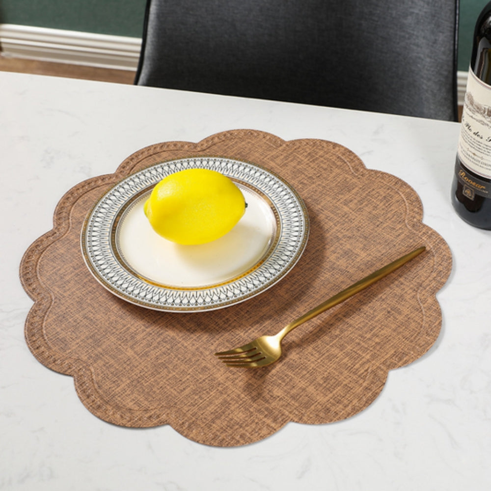 Set de table imperméable festonné