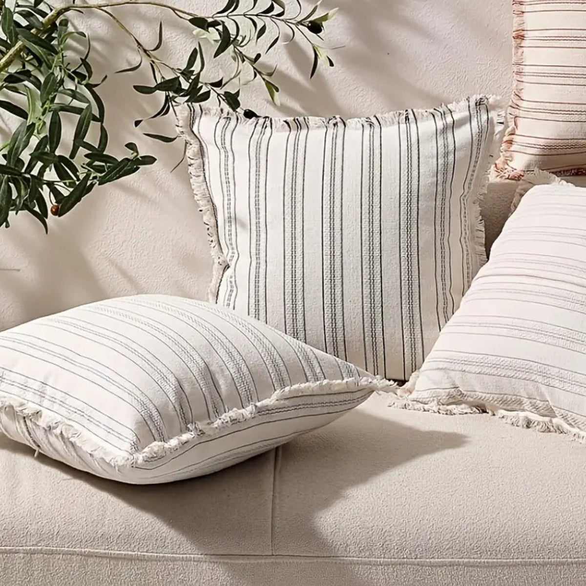 Housse de coussin texturée à franges rayures scandinaves