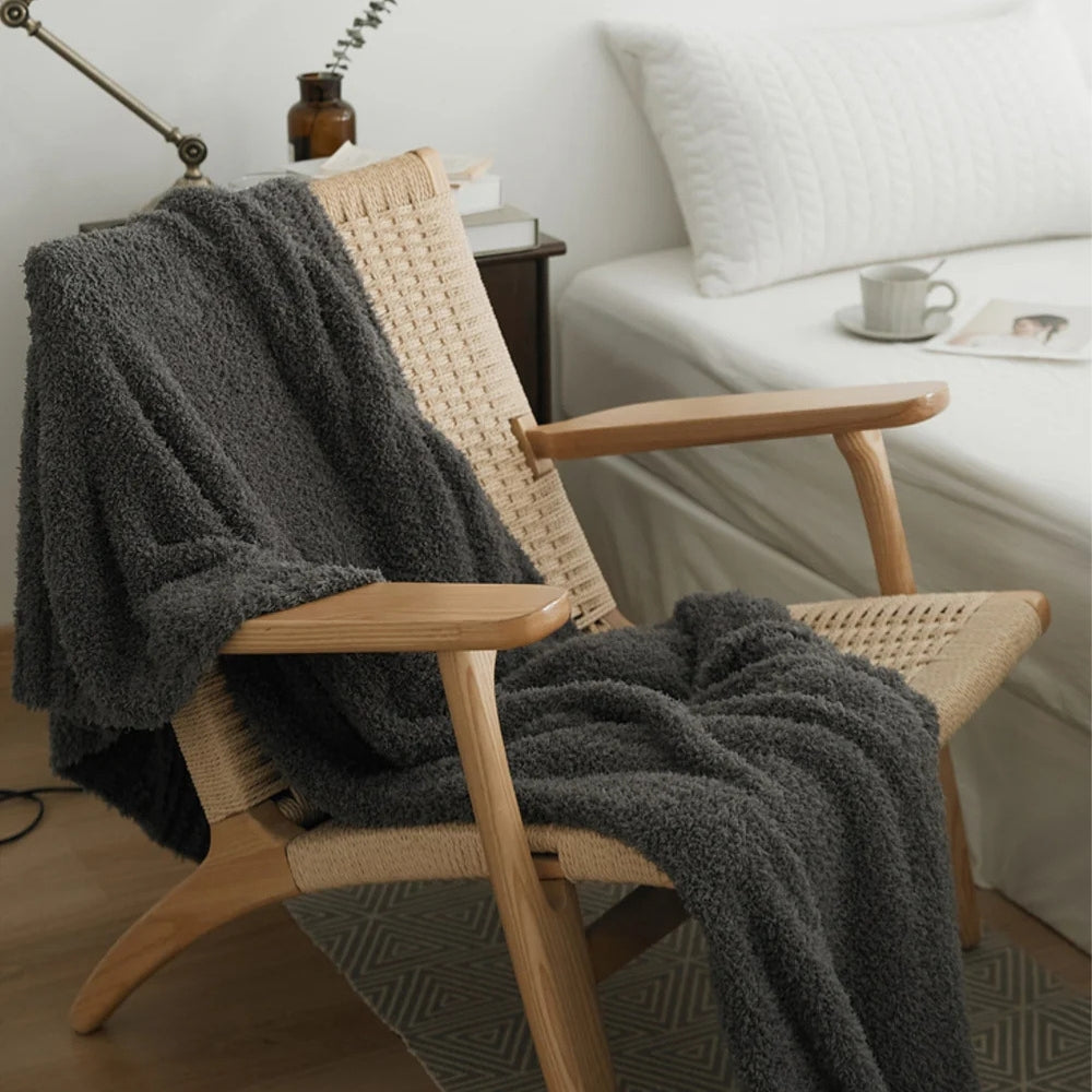 Plaid tricoté minimaliste Soft Nest