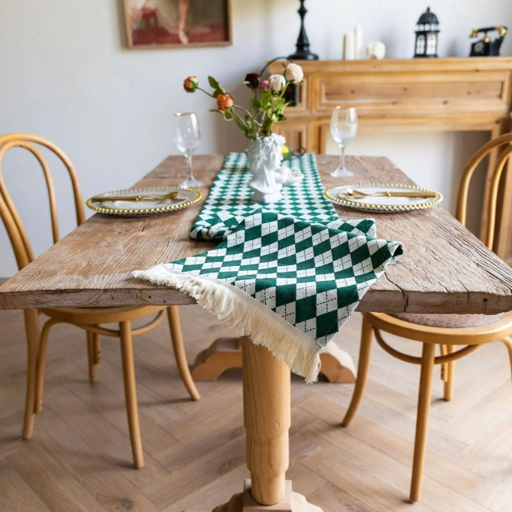 Chemin de table damier à pompons