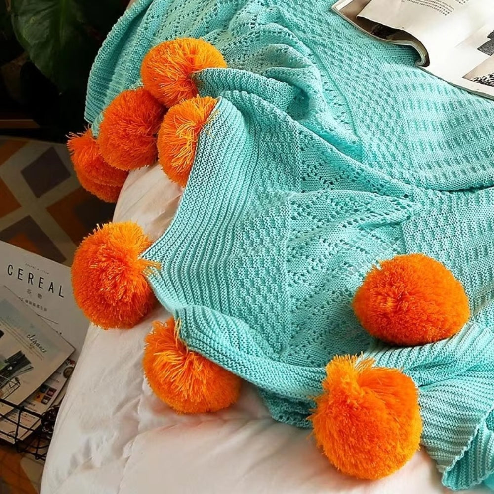 Plaid macaron à pompons moelleux Whimsy