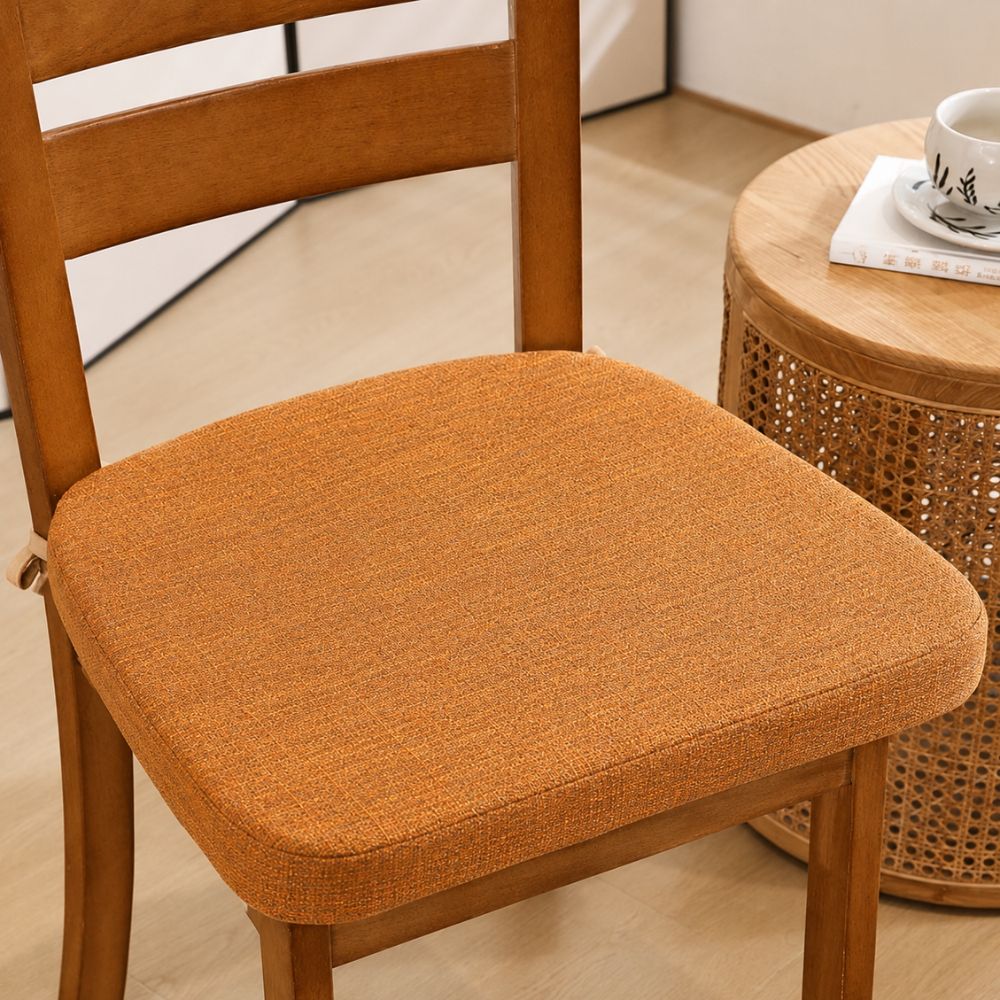 Galette de chaise touffetée Lunari